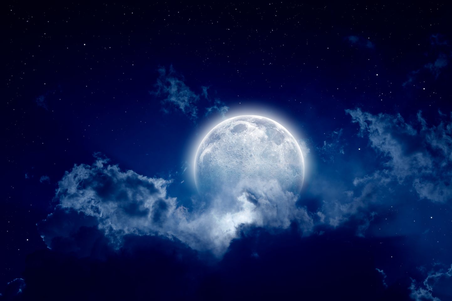 Голубая Луна. Иллюстративное фото.