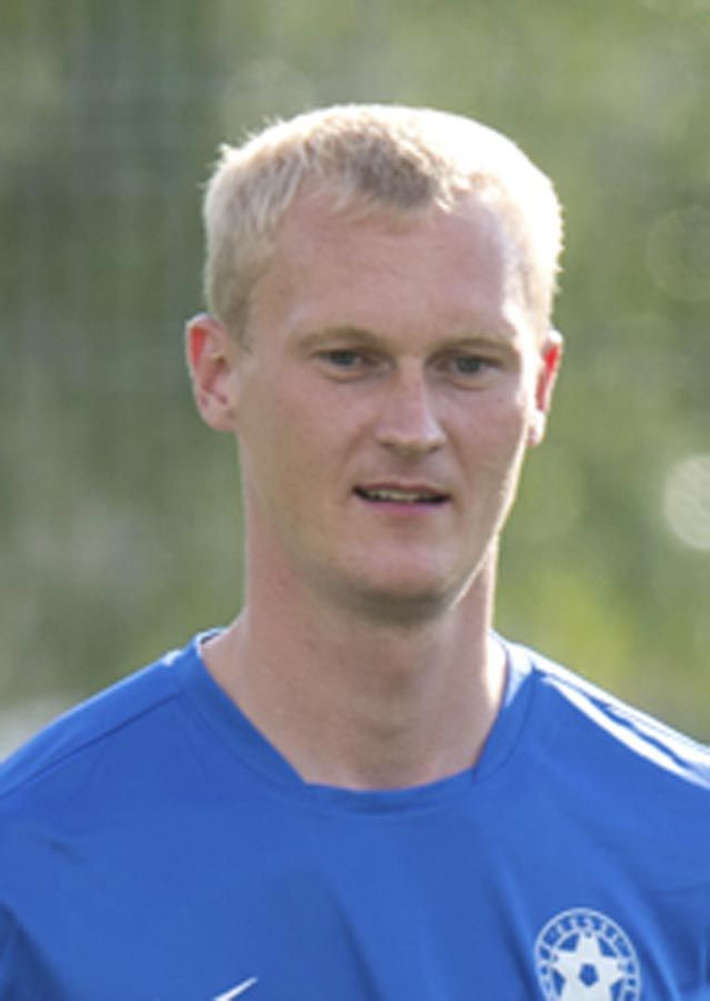 Viljandist pärit jalgpallur Sander Post naaseb tuleval hooajal kohalikku meeskonda.