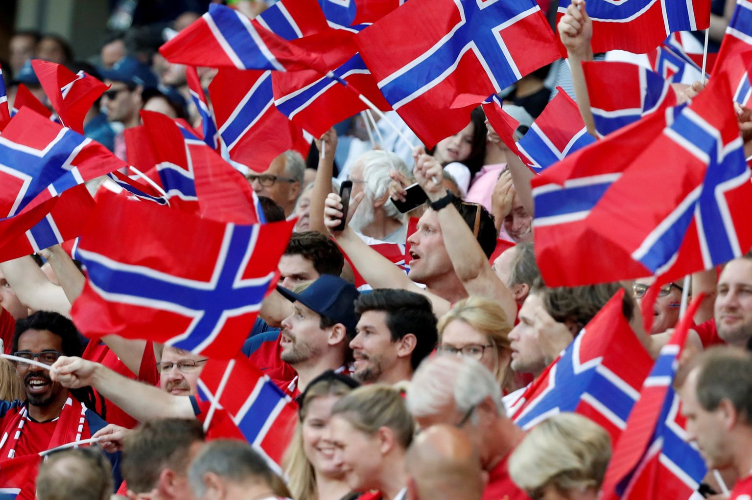 Norra jalgpallifännid.