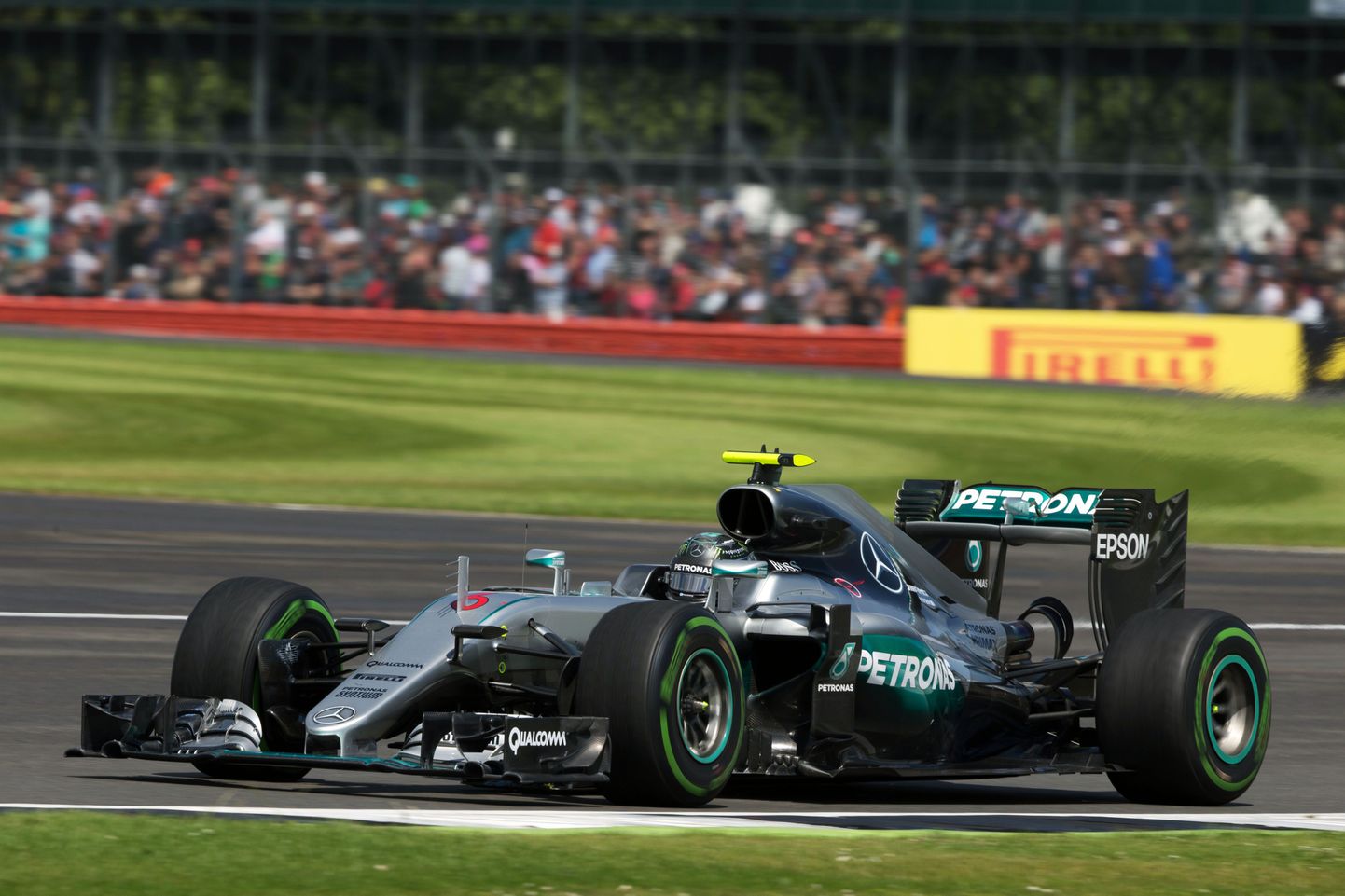 Nico Rosberg Mercedese roolis Briti GP-l.