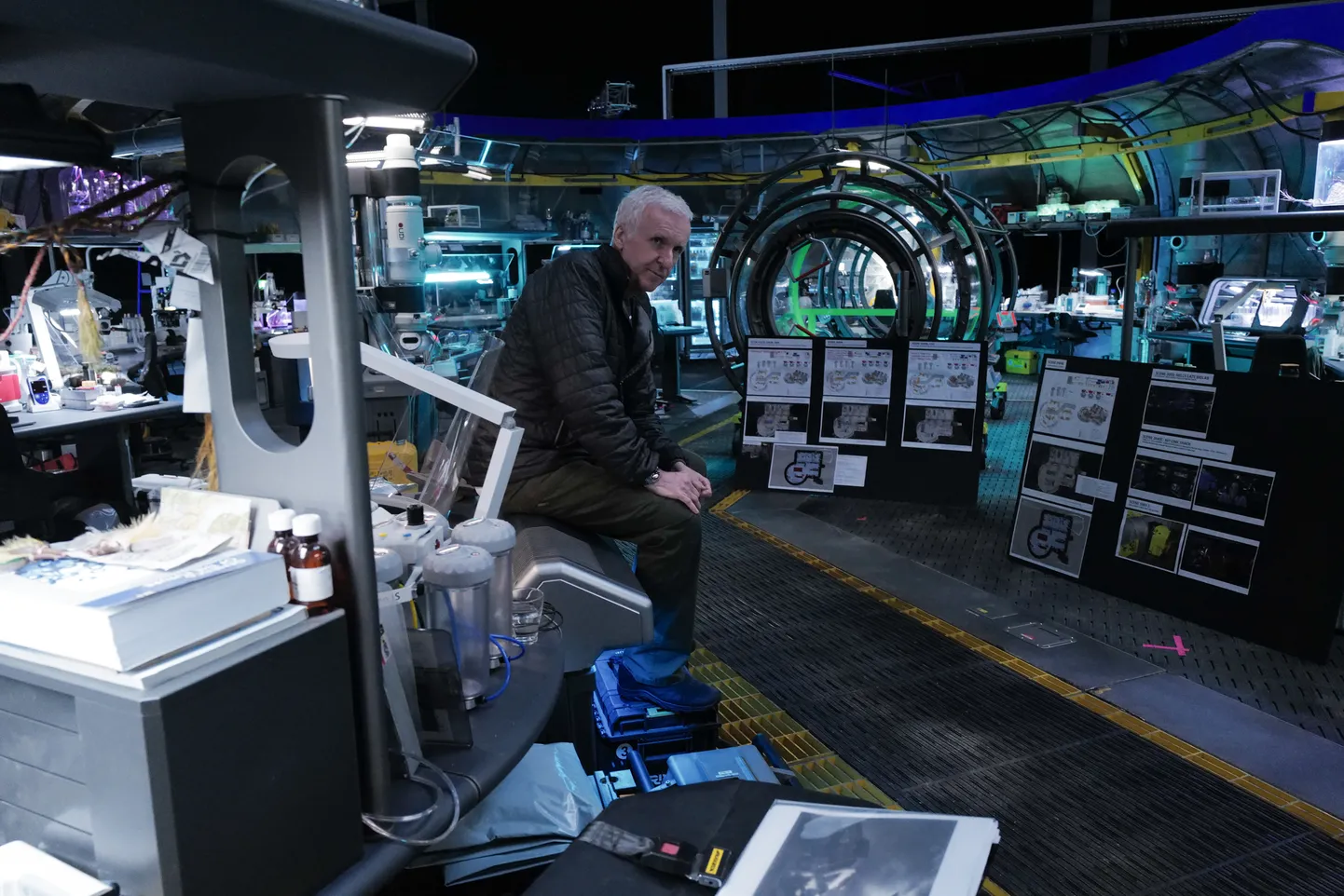 Režissöör James Cameron «Avatari» järgede võttel