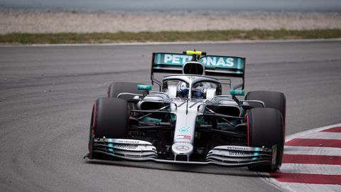 Täna: kas järjekordset kaksikvõitu jahtiv Mercedes kordab F1-sarja ajalugu?