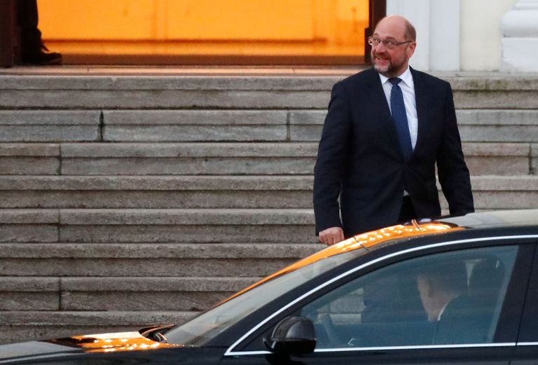 Martin Schulz lahjumas Saksa presidendi Frank-Walter Steinmeieri juurest.