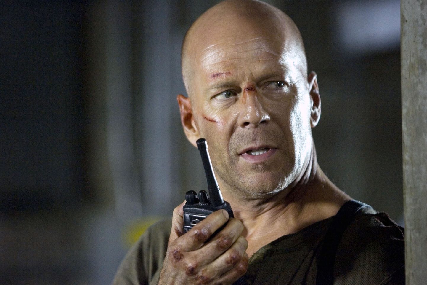 Kaader filmist «Visa hing 4», pildil Bruce Willis politseinik John McClane'ina