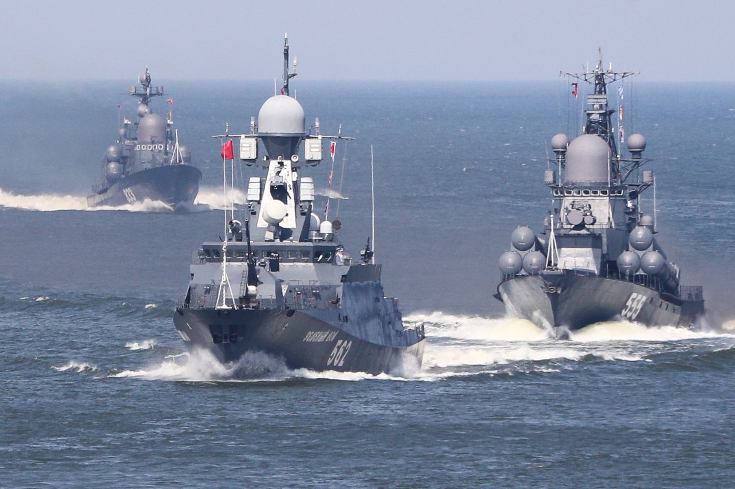 Vene sõjalaevad mereväe paraadil Kaliningradi oblastis.