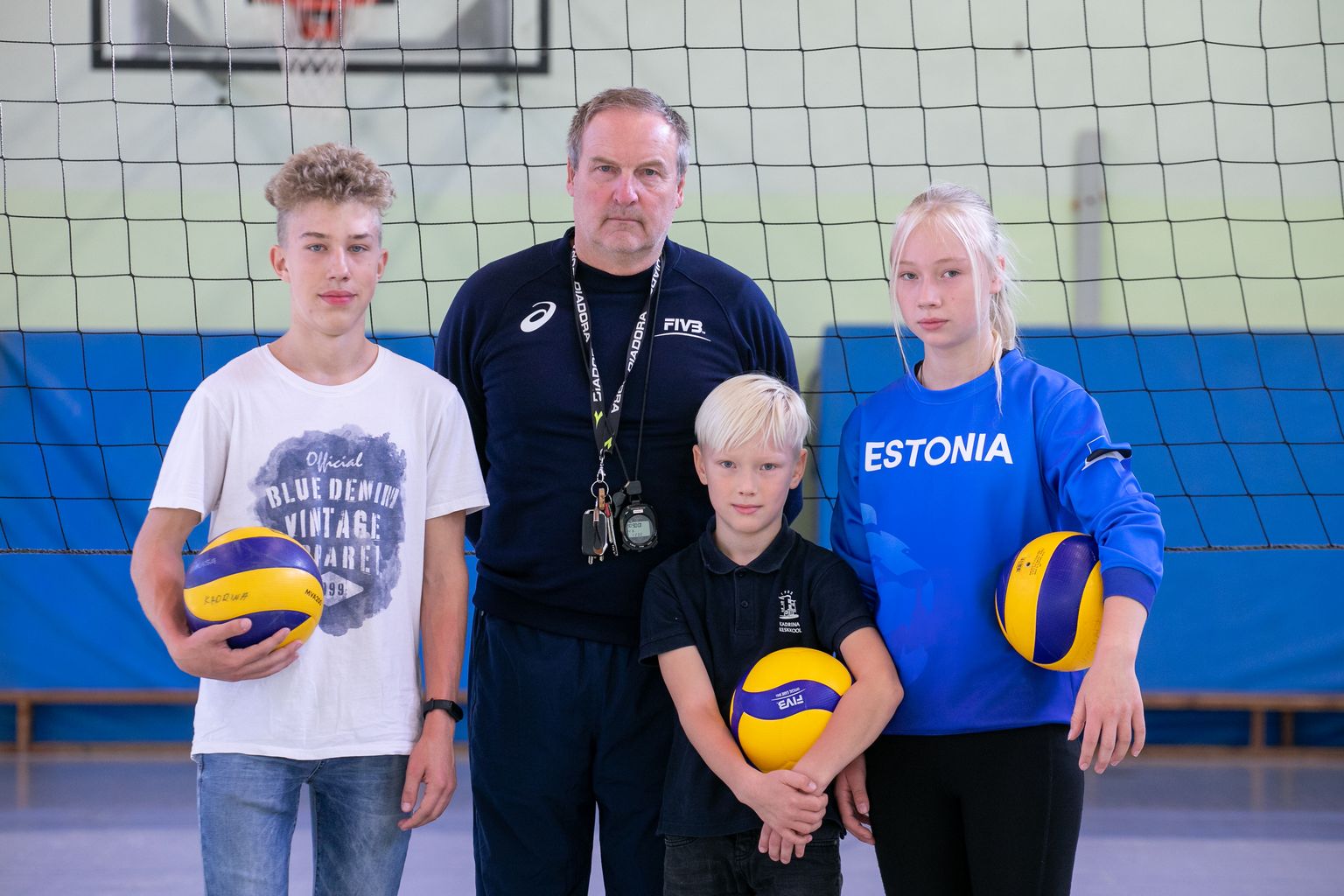 Vasakult Urmo Nagel, treener Jaan Rummi, Gertrud ja Ott Kaubi.