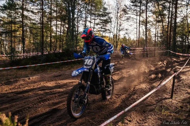 Väsimatu Toivo Nikopensius juhib kahe etapi järel seenioride Eesti karikasarja täiseduga.