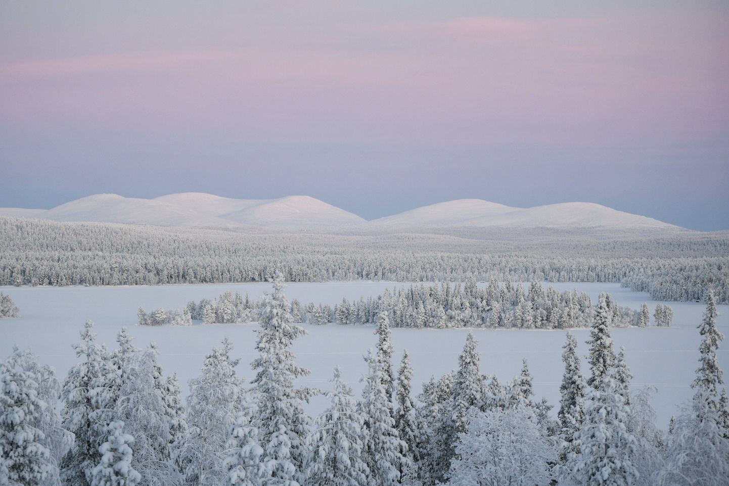 Pallastunturi mäestik, mis läbib Muonio ja Enontekiö valdu, 3. jaanuaril 2024. aastal.
