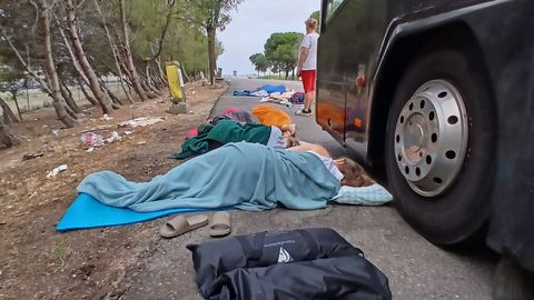 Экстренное возвращение: более ста латвийских детей оказались в ловушке в Испании