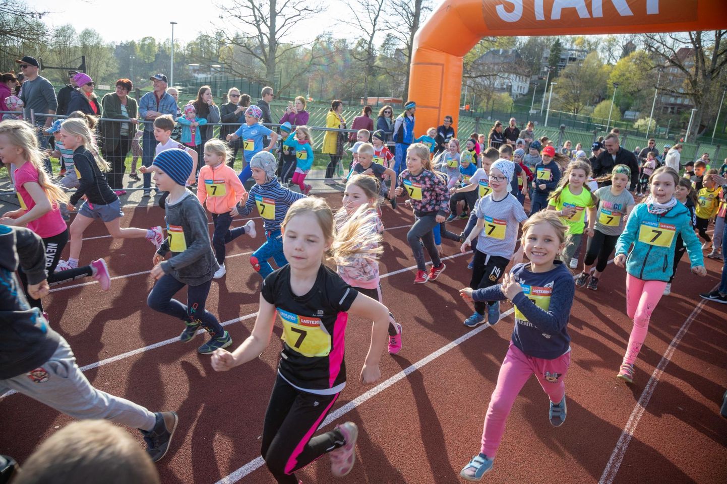 Viimati peeti ümber Viljandi järve jooksu eel lastevõistlusi 2019. aastal.