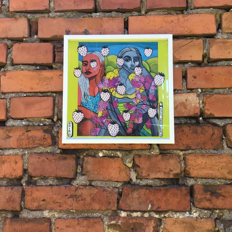 Kairo maal «Viljandis sajab» (32 x 32 cm, digitrükk ja akrüül).