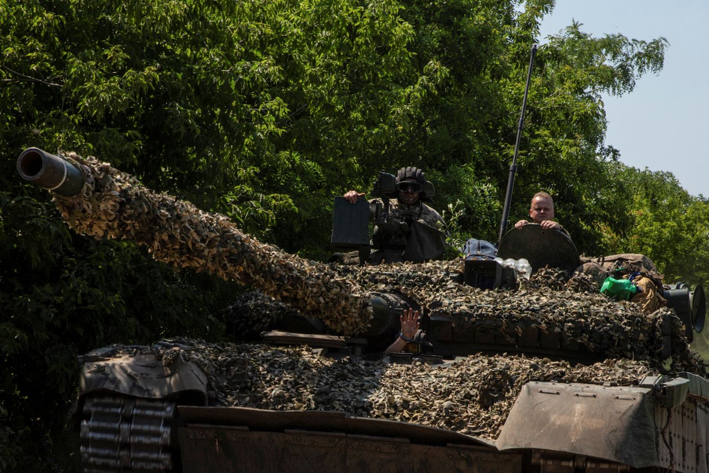Ukraina tank rindejoone lähedal Donetskis.