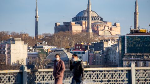 Türgi andis linnaelanikele käsu 48 tundi kodus püsida