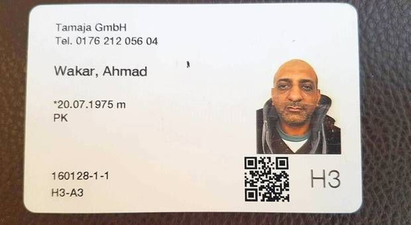 Sellist ID-kaarti kastas Ul-Haq Saksamaa põgenikekeskustesse sisse saamiseks.