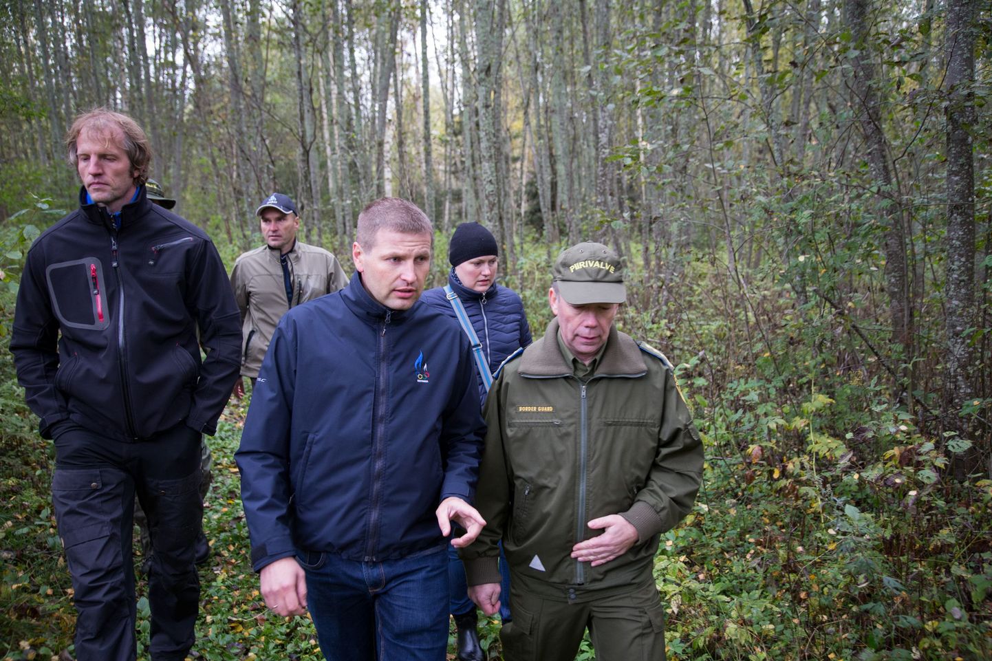 Siseminister Hanno Pevkur Eesti kagupiiri külastades.