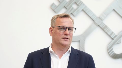 Rīgas mērs Kleinbergs pērn deputāta amatā nopelnījis 23 208 eiro