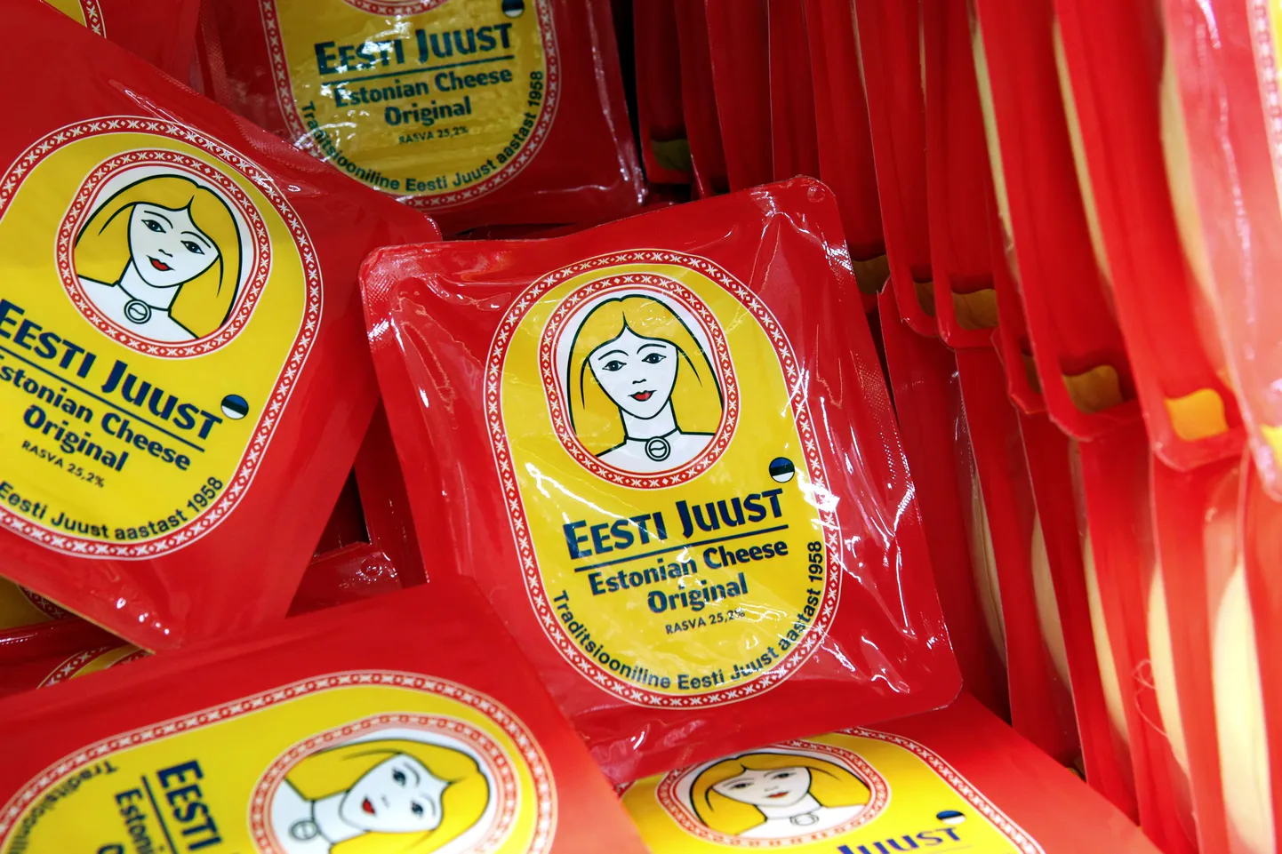 Eesti poodides müügil olevad kodumaised toiduained saavad importtoodete kõrval üldiselt väga hea hinnangu.