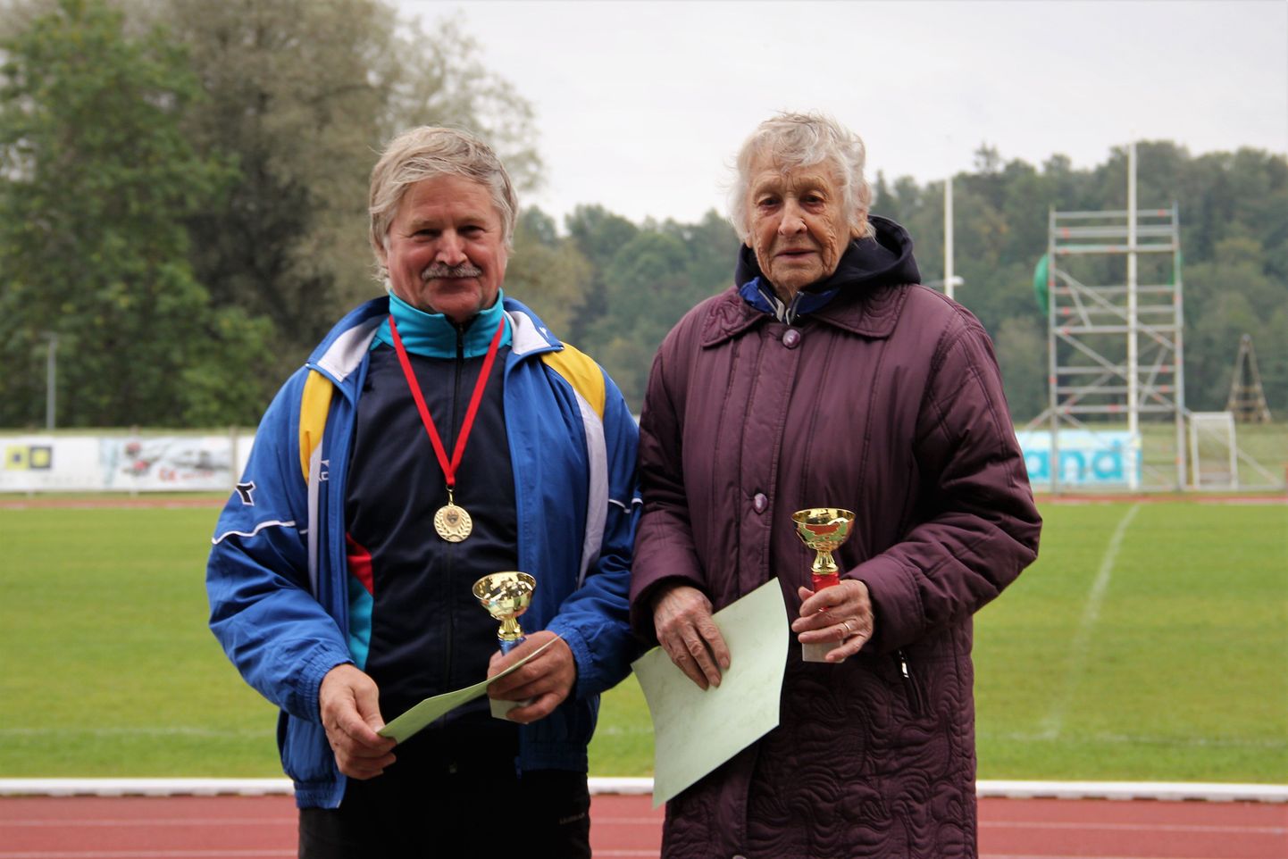 2017. aasta parimad veterankergejõustiklased on Hilja Bakhoff ja Arvo Nurm.