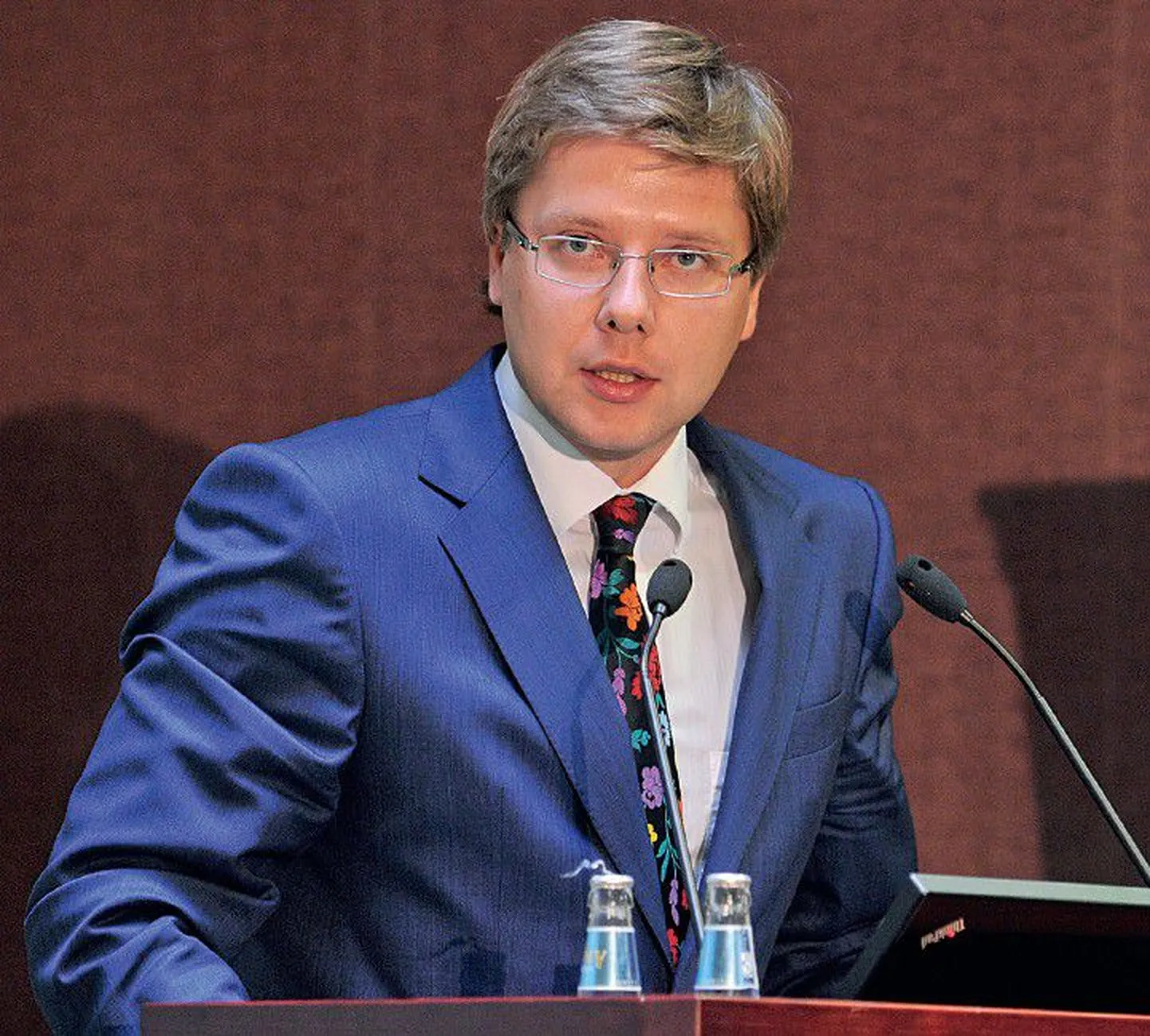 Нил Ушаков.