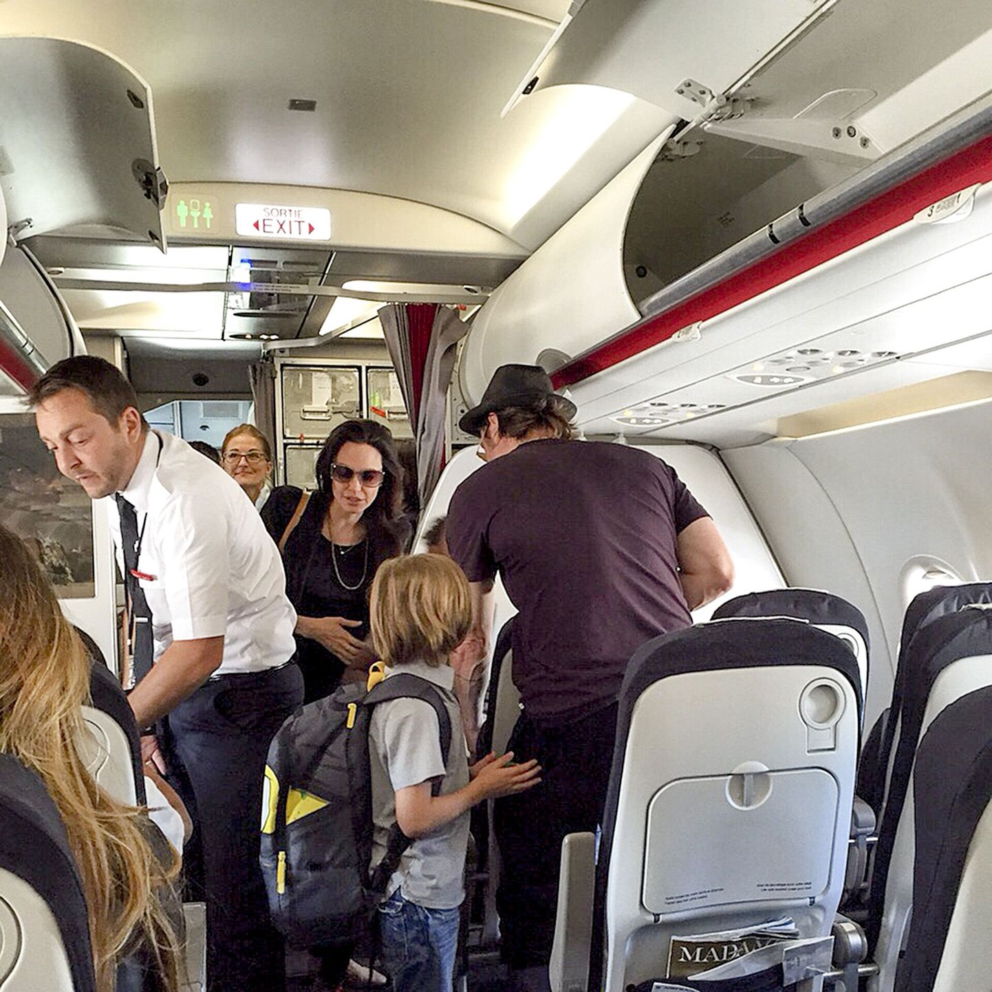 Angelina Jolie ja Brad Pitt reisisid tavalise lennukiga