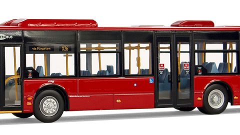 Anekdoot: kitsa seelikuga naine linnaliini bussis