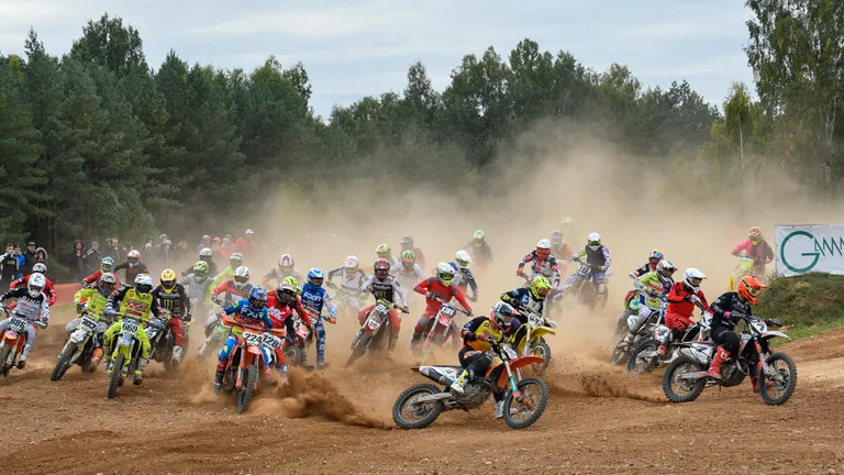 Latvijas motokrosa čempionāta noslēdzošais posms Dobelē