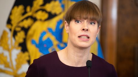 President Kaljulaid pälvis vikerkaarekangelase märgi