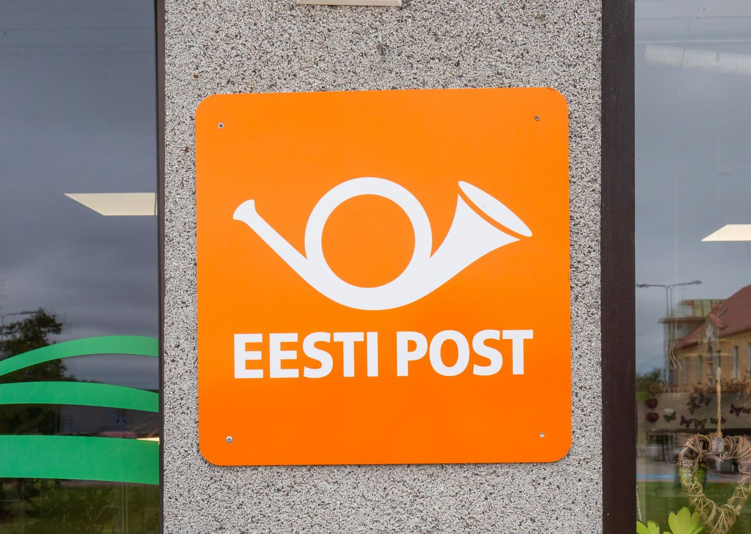 Sügisel suleti Saarde vallas postipunkt Tihemetsas ja Talil. Märtsis paneb uksed kinni Kilingi-Nõmme postipunkt.
