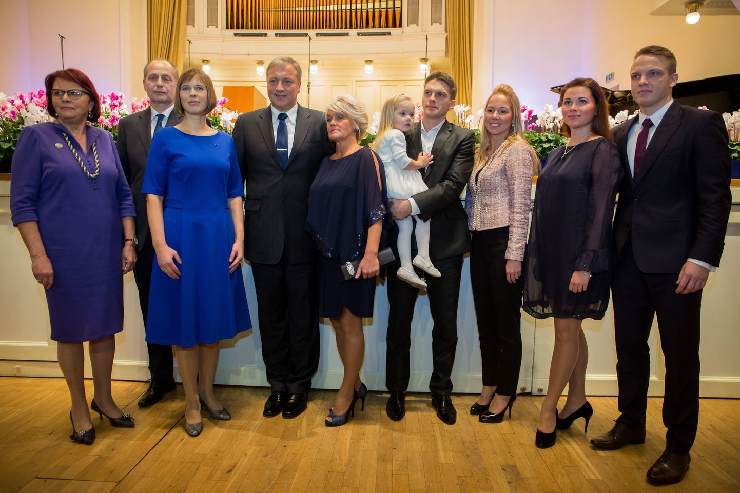 Eesti Naisliit kuulutas täna Estonia kontserdisaalis toimunud aktusel aasta isaks Tiit Soku.
