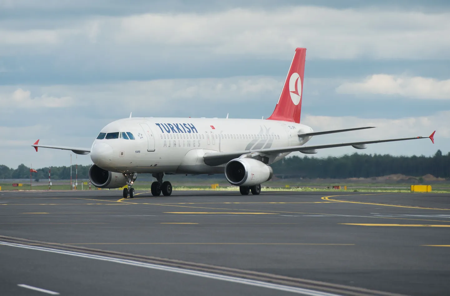 Turkish Airlines on lumetormi tõttu tühistanud 142 lendu.