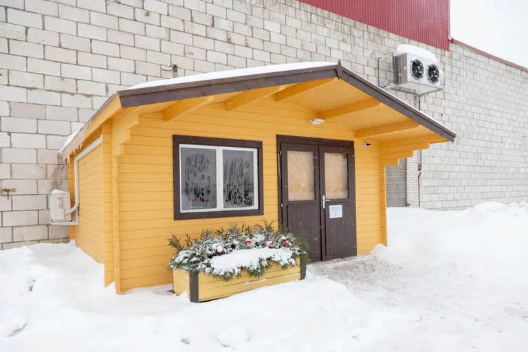 Sellisest vahvast majakesest saab iga soovija kartuleid osta.