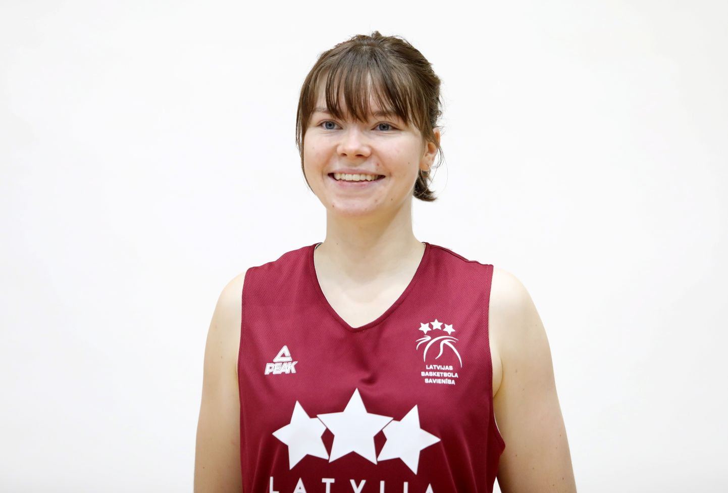 Latvijas sieviešu basketbola izlases kandidāte Evelīna Otto piedalās Latvijas sieviešu valstsvienības atklātajā treniņā "Rimi" Olimpiskajā sporta centrā.