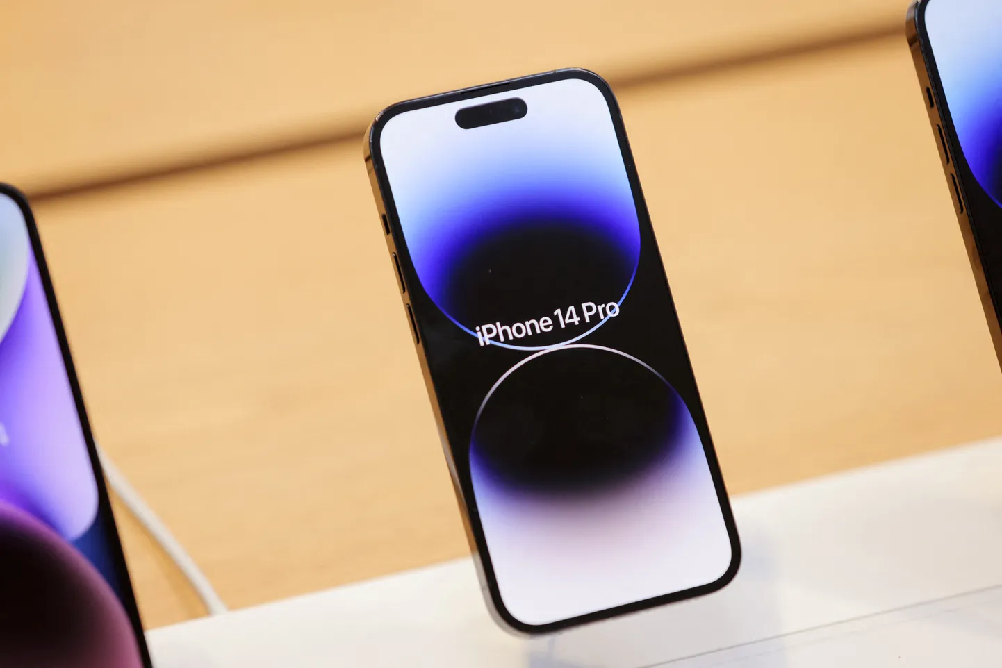 Apple iPhone 14 Pro võib kõigi tellijateni jõuda pisut hiljem, kui esialgu lubati.