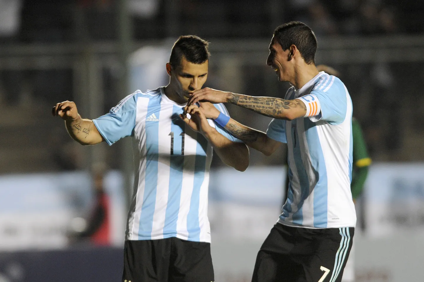 Sergio Agüero (vasakul) ja Angel di Maria.