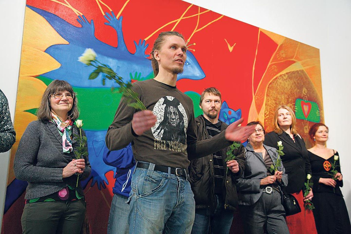 Rahva ette hõigati maalijad Piret Rohusaar (vasakul), Toomas Tõnissoo ja teised.