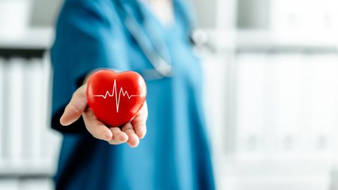 Stress, trauksme un sirds: mentālā veselība ietekmē artērijas