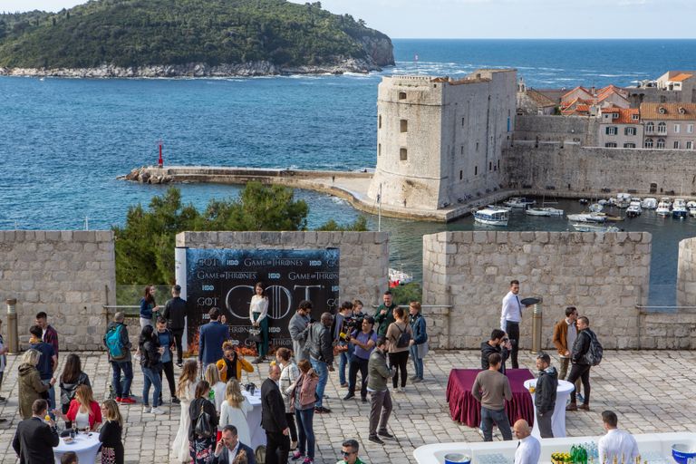 «Troonide mängu» viimase osa eksklusiivne esilinastus Dubrovnikus.