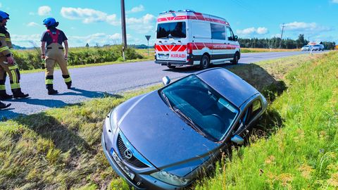 Lõbusõitu teinud 91-aastane mees sattus autoga kraavi
