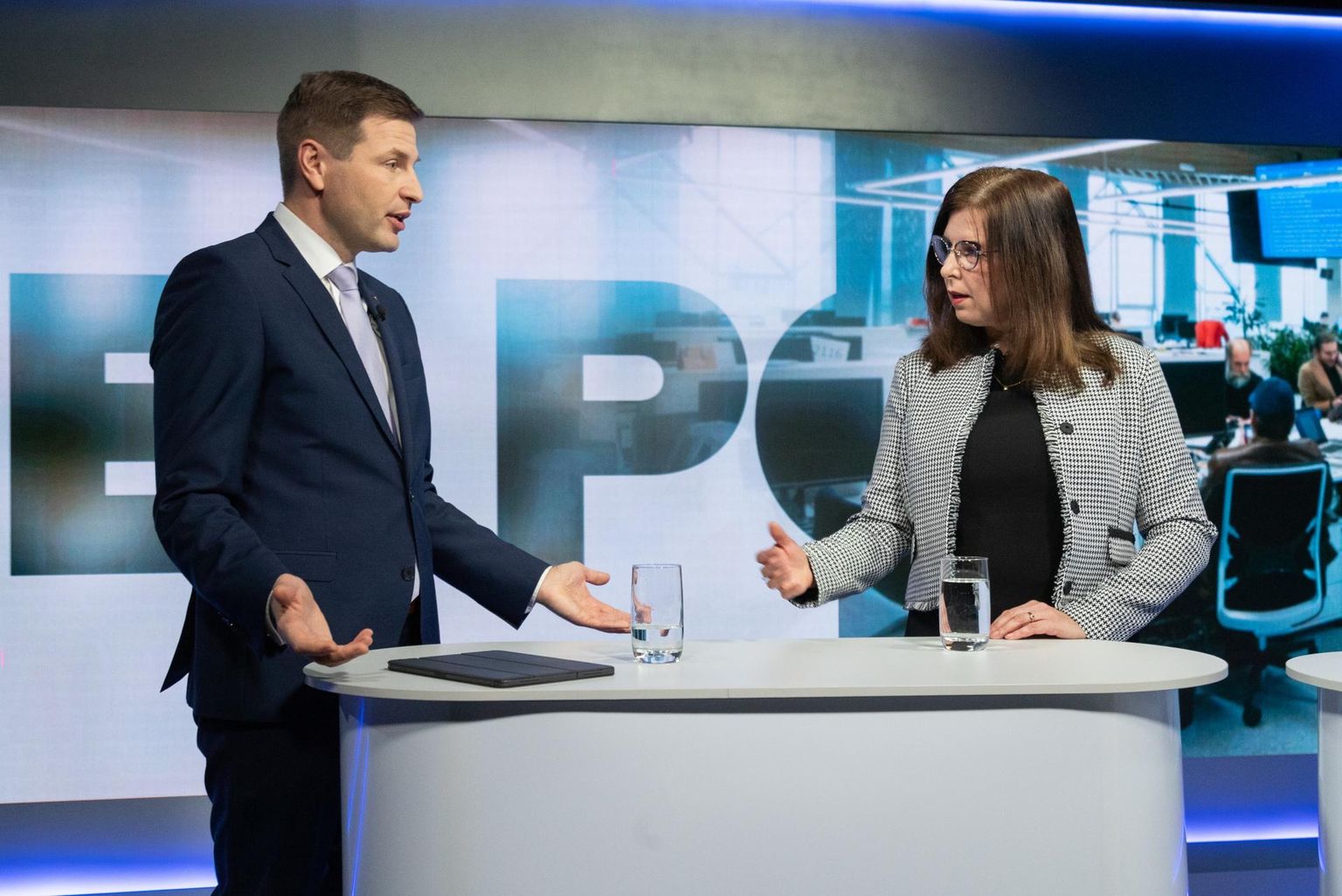 Hanno Pevkur ja Kert Kingo Postimehe otsestuudios abielureferendumi vajalikkusest rääkides.