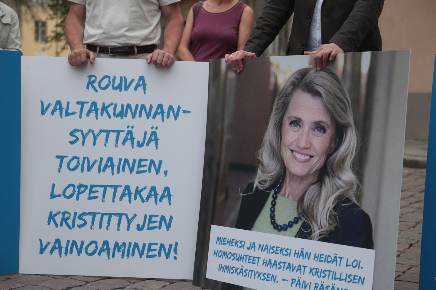 Sihtasutus Perekonna ja Traditsiooni Kaitseks (SAPTK) on korraldanud piketi Soome poliitiku Päivi Räsäneni toetuseks.
