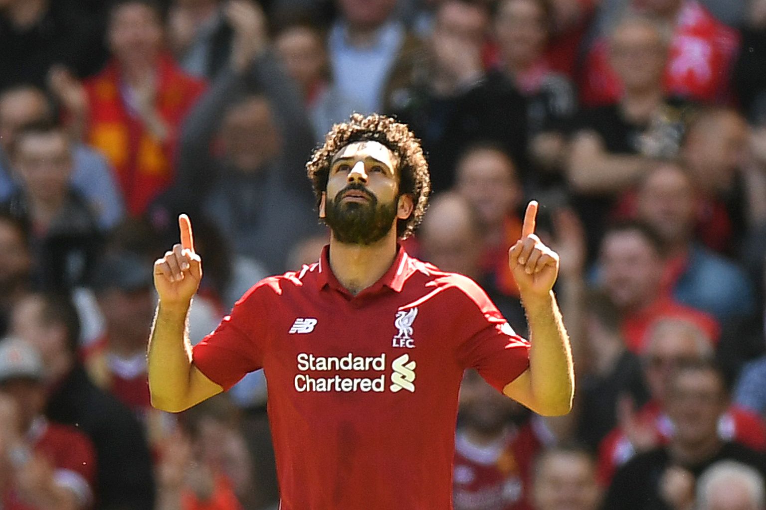 Liverpooli poolkaitsjat Mohamed Salahit toetavad lisaks meeskonnakaaslastele väljakul mõtteliselt veel umbes 150 miljonit noort araablast.