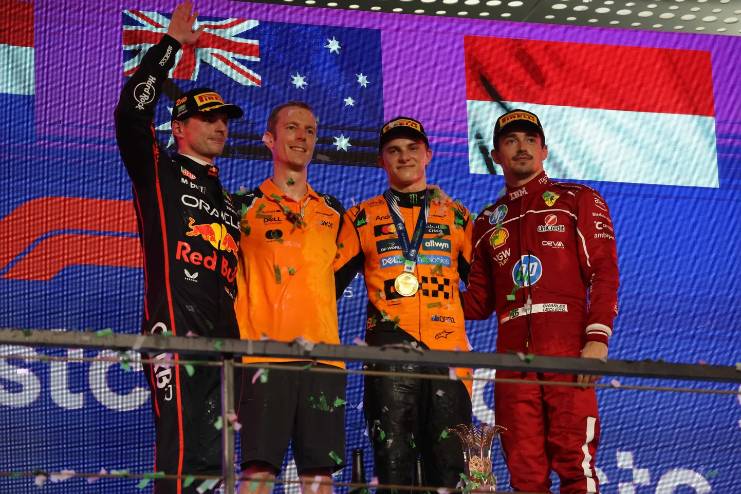 Max Verstappen (vasakul) kiitis Oscar Piastrit (paremalt teine).