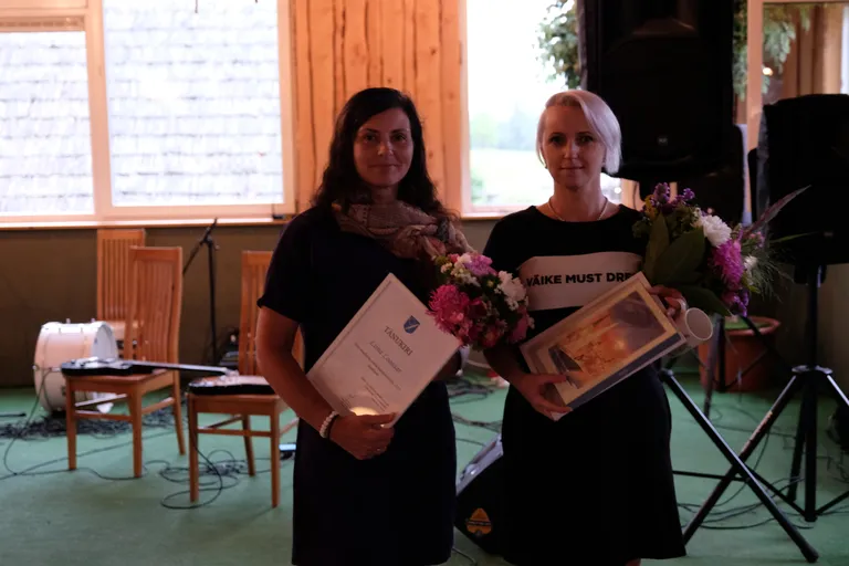 Noorsootöötajad (vasakult) Liina Loosaar ja Helje Võõras.