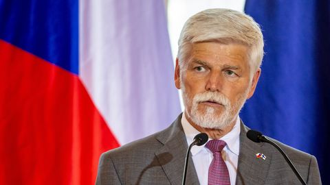 Tšehhi president kutsub NATOt Venemaale hambaid näitama