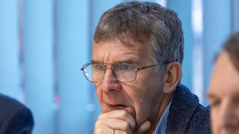 Suti taandumise tõttu peab riigikogust lahkuma Toomas Järveoja