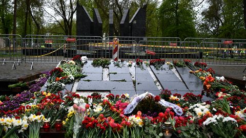 9 мая констатированы отдельные случаи применения символов, прославляющих военную агрессию