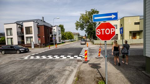 Sagedaste kokkupõrgete lõpp? Õnnetusrohkele ristmikule rajati künnis