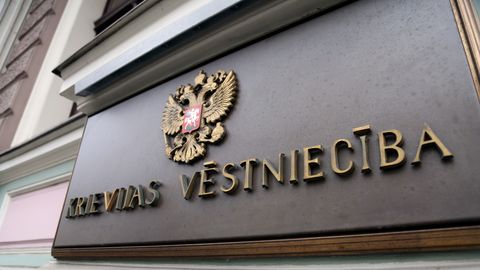 Valsts policija turpmāk pārbaudīs visu Krievijas vēstniecības Rīgā apmeklētāju dokumentus
