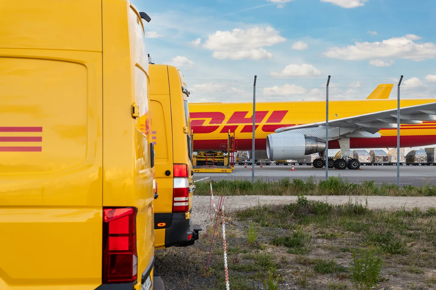 DHL