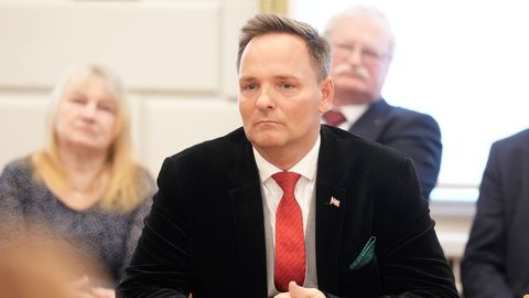 Likumsargi ceturtdienas pievakarē atbrīvojuši Kronbergu